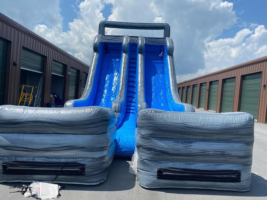 HUGE 25ft Dual Lane Waterslide - Image 7